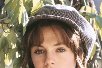 Jacqueline Bisset: